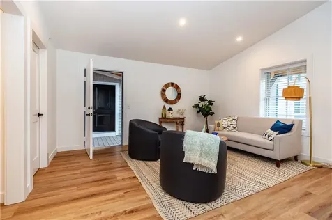 32 Exchange Street East Greenwich RI 02818