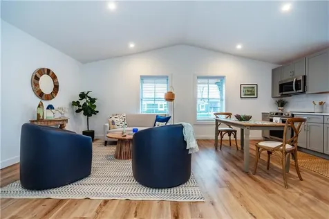 32 Exchange Street East Greenwich RI 02818