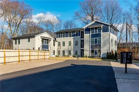 32 Exchange Street East Greenwich RI 02818