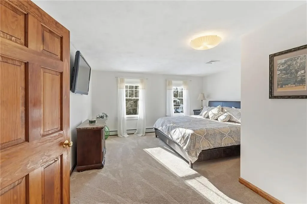 17 Rogler Farm Road Smithfield RI 02917