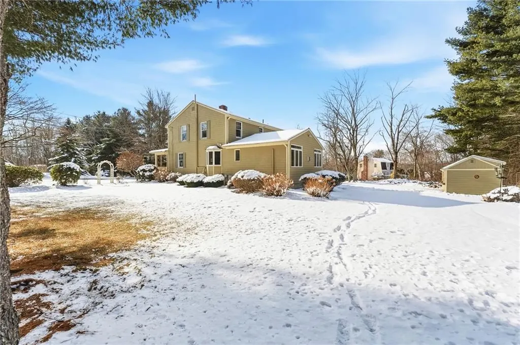 17 Rogler Farm Road Smithfield RI 02917