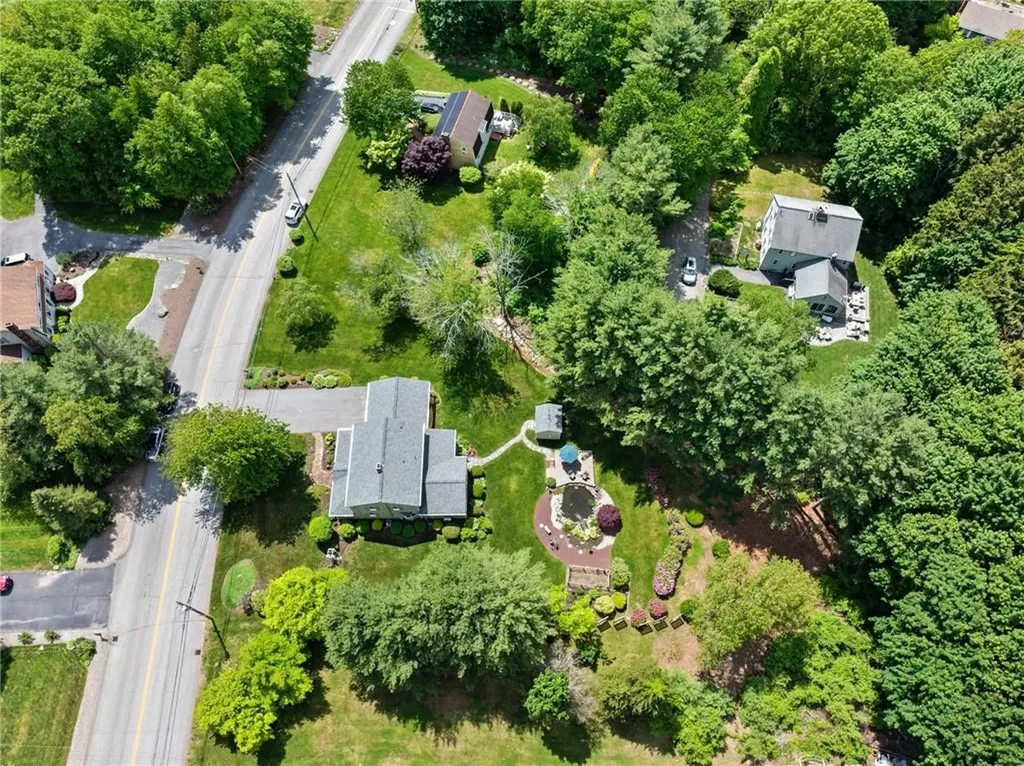 17 Rogler Farm Road Smithfield RI 02917