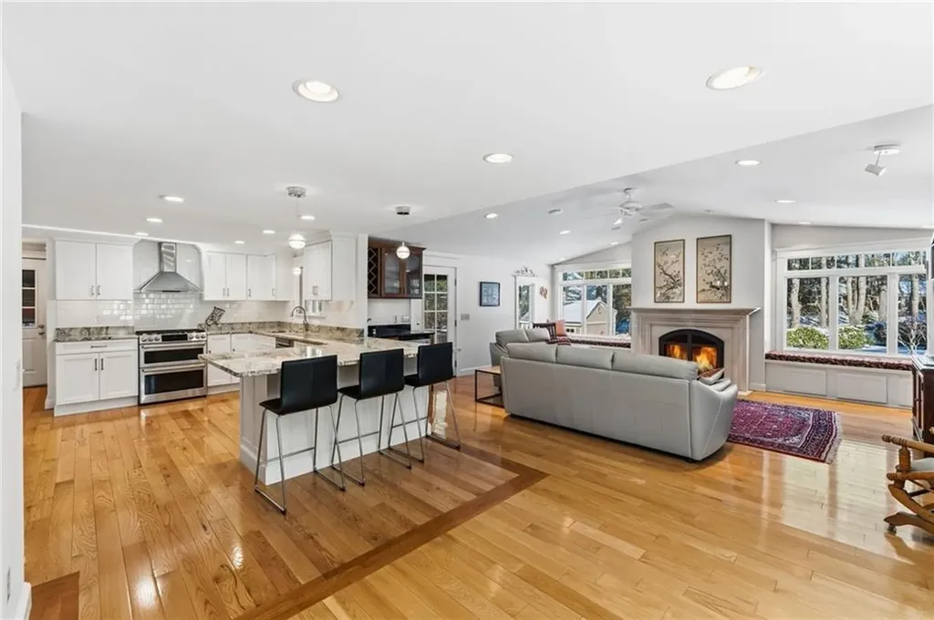 17 Rogler Farm Road Smithfield RI 02917