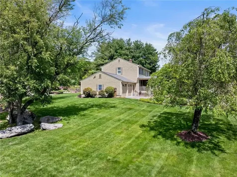 17 Rogler Farm Road Smithfield RI 02917