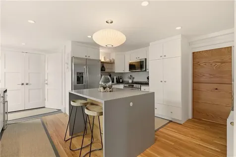 59 Houston Avenue Newport RI 02840