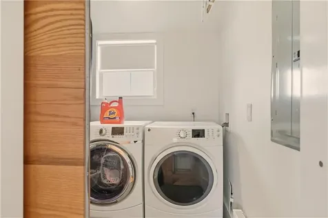 59 Houston Avenue Newport RI 02840