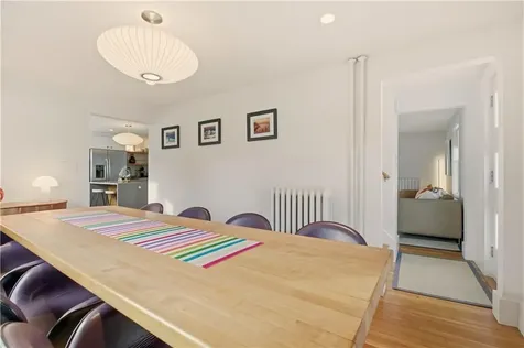 59 Houston Avenue Newport RI 02840