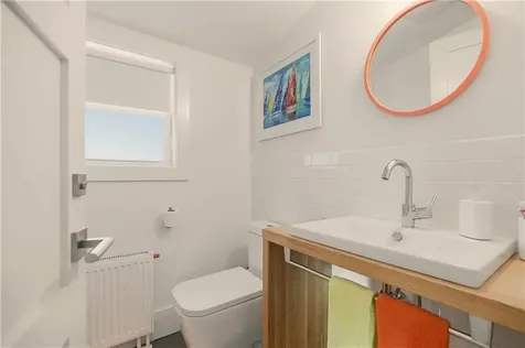 59 Houston Avenue Newport RI 02840