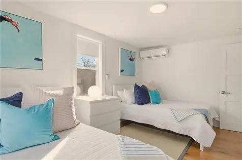 59 Houston Avenue Newport RI 02840