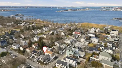 59 Houston Avenue Newport RI 02840