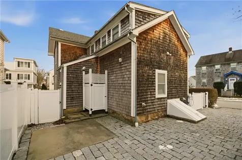 59 Houston Avenue Newport RI 02840