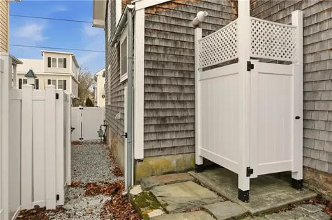 59 Houston Avenue Newport RI 02840