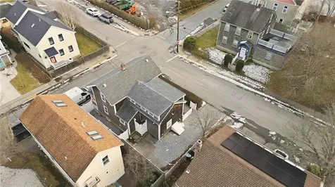 59 Houston Avenue Newport RI 02840