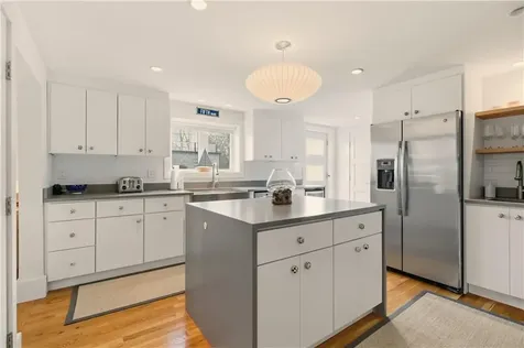 59 Houston Avenue Newport RI 02840