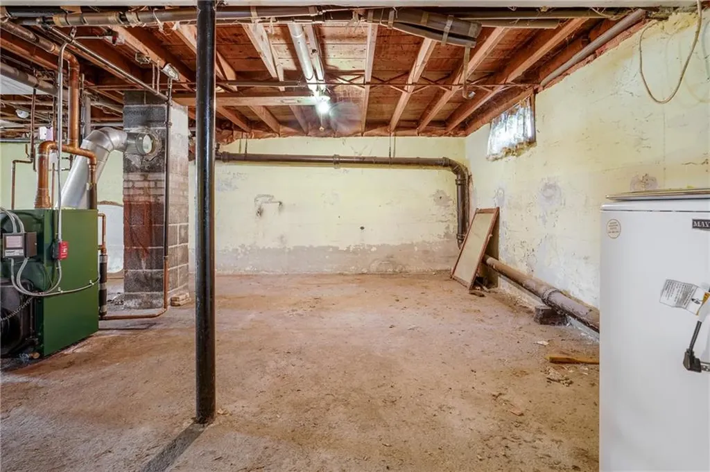 131 Pawtuxet Terrace West Warwick RI 02893