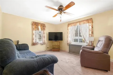 131 Pawtuxet Terrace West Warwick RI 02893