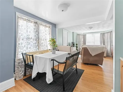 28 Jefferson Avenue East Providence RI 02915