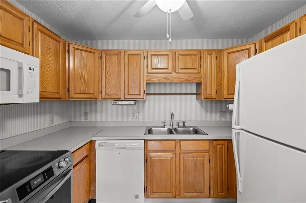 1800 Douglas Avenue North Providence RI 02904