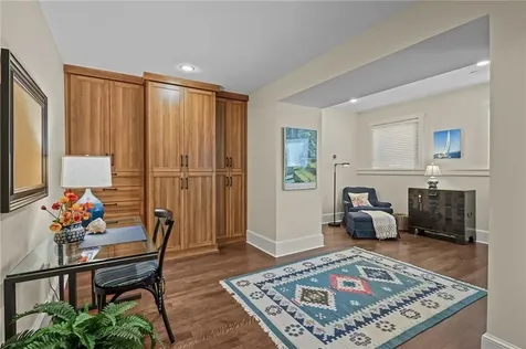 423 Hope Street Bristol RI 02809