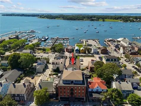 423 Hope Street Bristol RI 02809