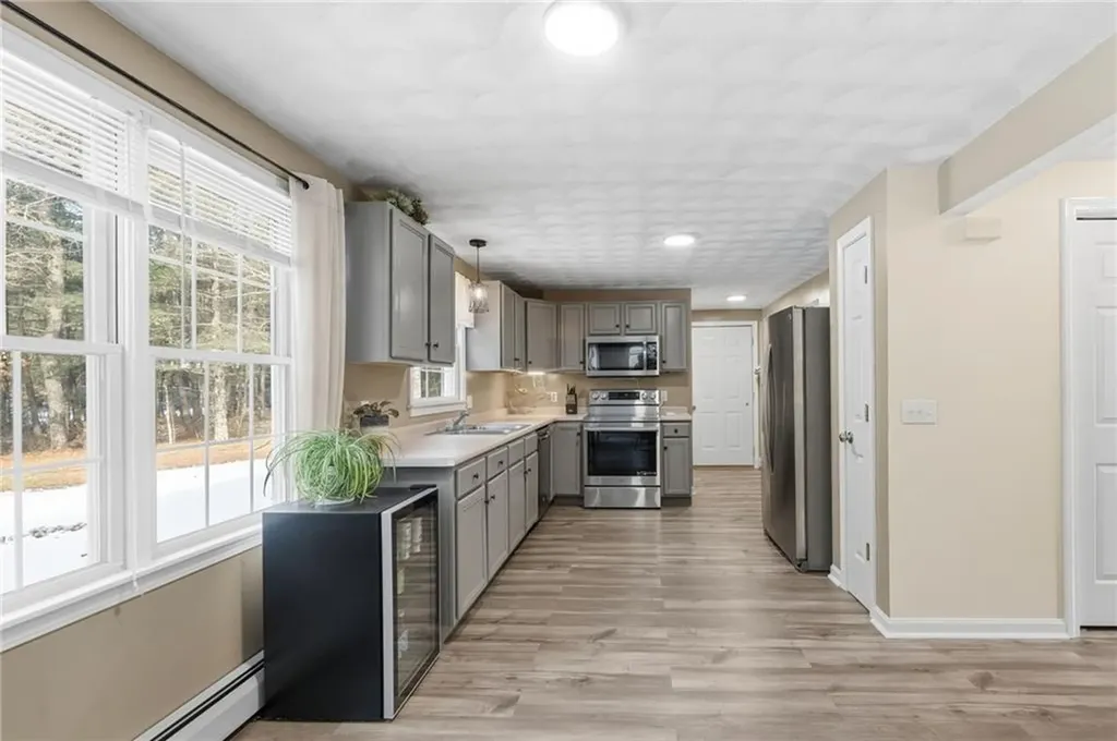 13 Beverly Ann Drive Hopkinton RI 02832