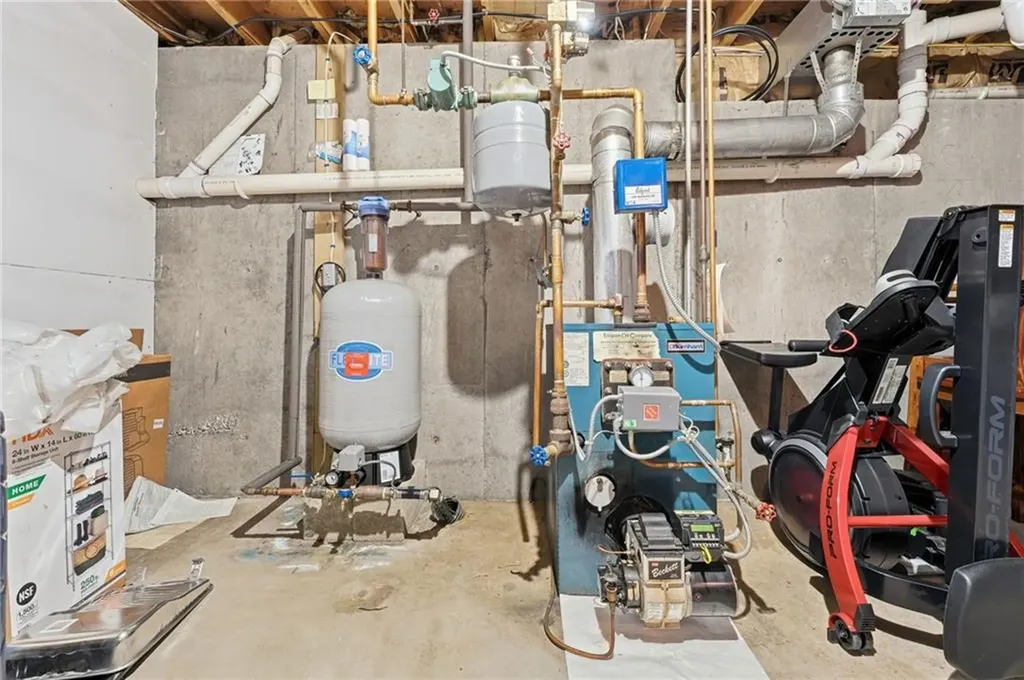 13 Beverly Ann Drive Hopkinton RI 02832