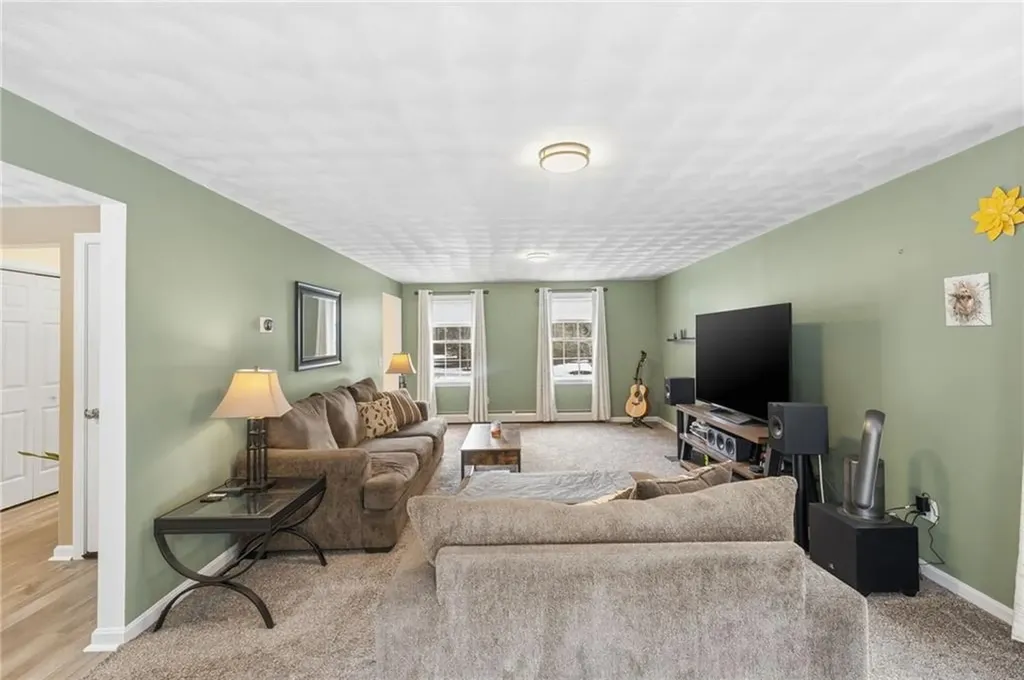 13 Beverly Ann Drive Hopkinton RI 02832