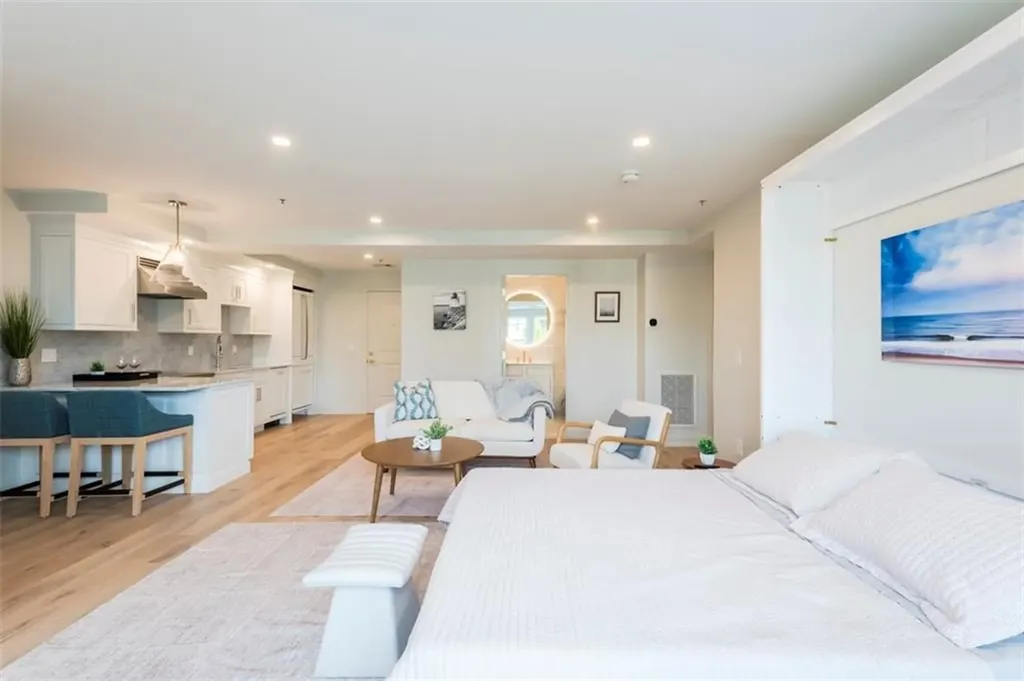 10 Brown & Howard Wharf Newport RI 02840