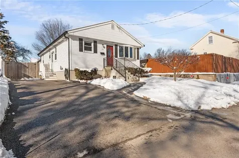 56 Warwick Street East Providence RI 02914