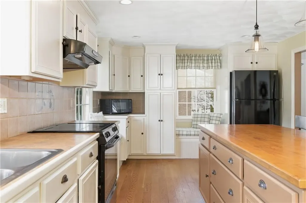 9 Anna Mac Drive Cumberland RI 02864