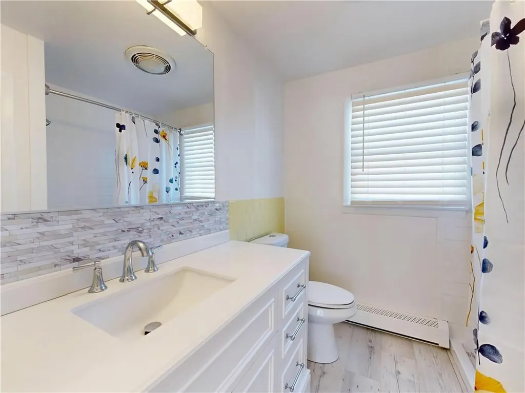 19 Brown Terrace Portsmouth RI 02871