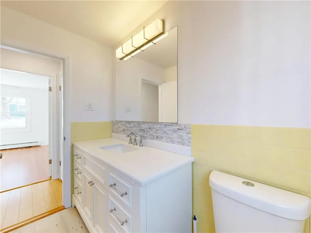 19 Brown Terrace Portsmouth RI 02871