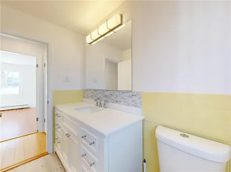 19 Brown Terrace Portsmouth RI 02871