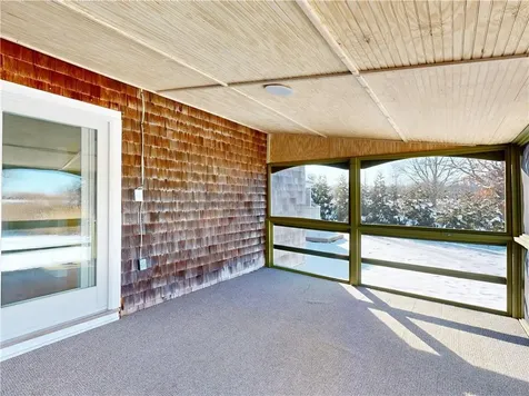 19 Brown Terrace Portsmouth RI 02871