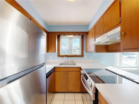 19 Brown Terrace Portsmouth RI 02871