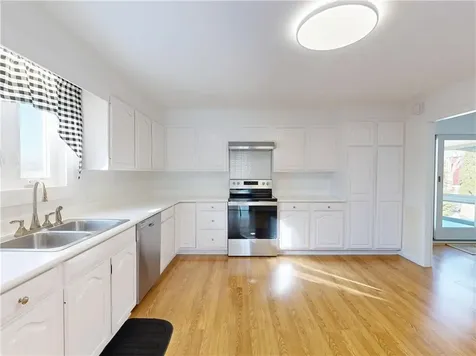 19 Brown Terrace Portsmouth RI 02871