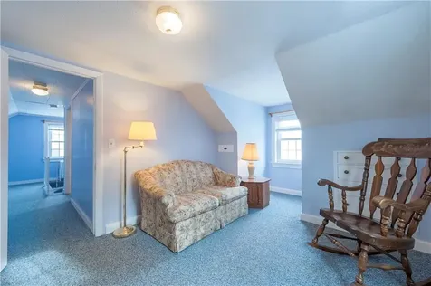 2 Westdale Avenue Seekonk MA 02771