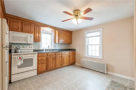 2 Westdale Avenue Seekonk MA 02771