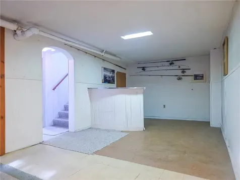 2 Westdale Avenue Seekonk MA 02771