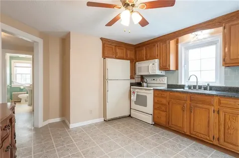 2 Westdale Avenue Seekonk MA 02771