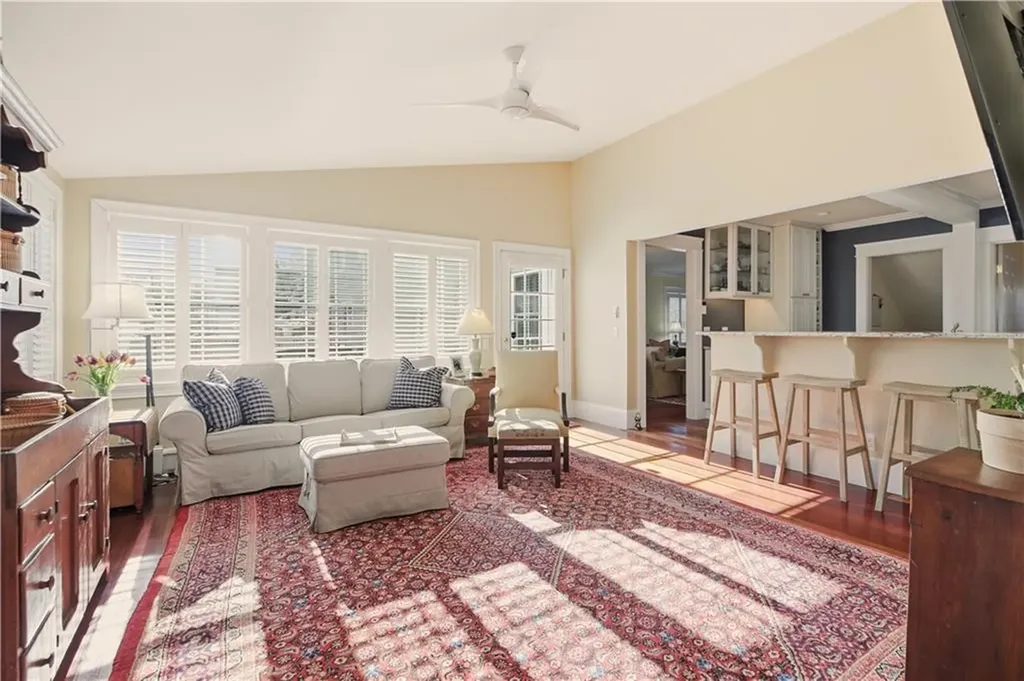 198 Gibbs Avenue Newport RI 02840