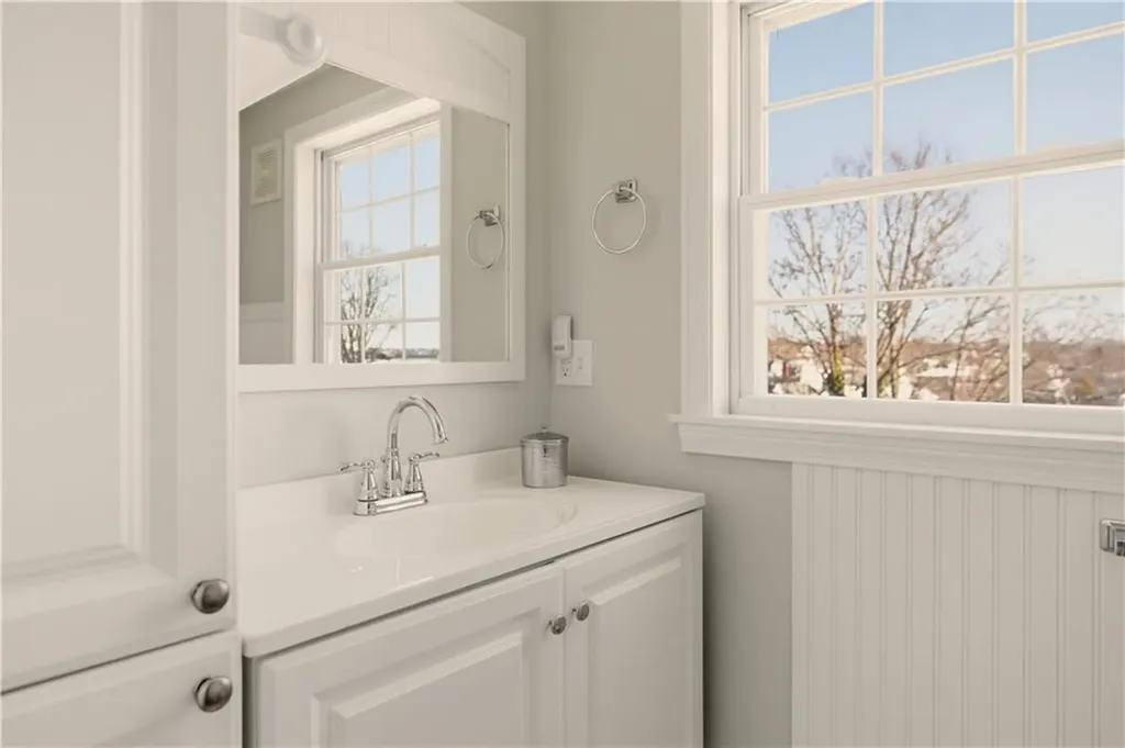 198 Gibbs Avenue Newport RI 02840