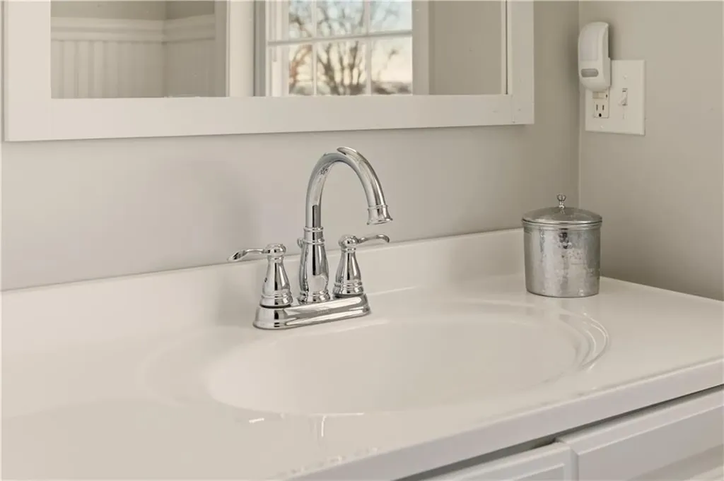 198 Gibbs Avenue Newport RI 02840