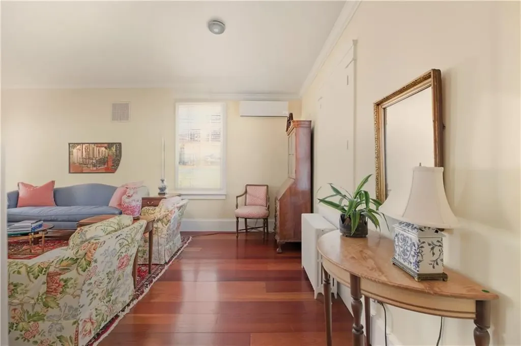 198 Gibbs Avenue Newport RI 02840