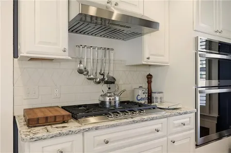 198 Gibbs Avenue Newport RI 02840