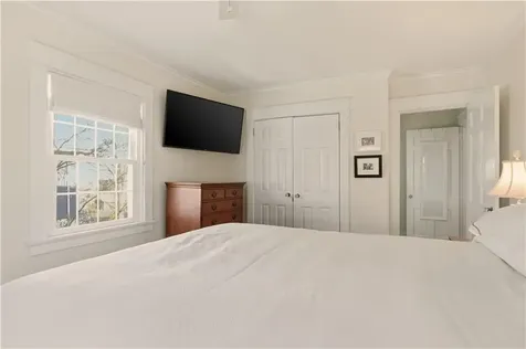 198 Gibbs Avenue Newport RI 02840