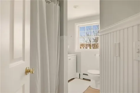 198 Gibbs Avenue Newport RI 02840