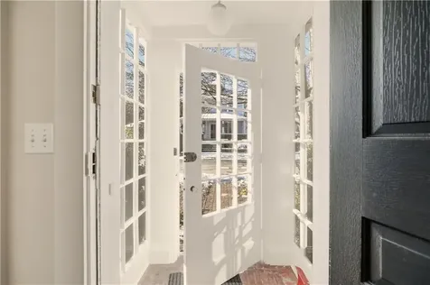 198 Gibbs Avenue Newport RI 02840