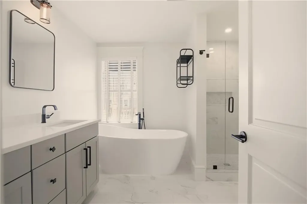 5 Dresser Street Newport RI 02840