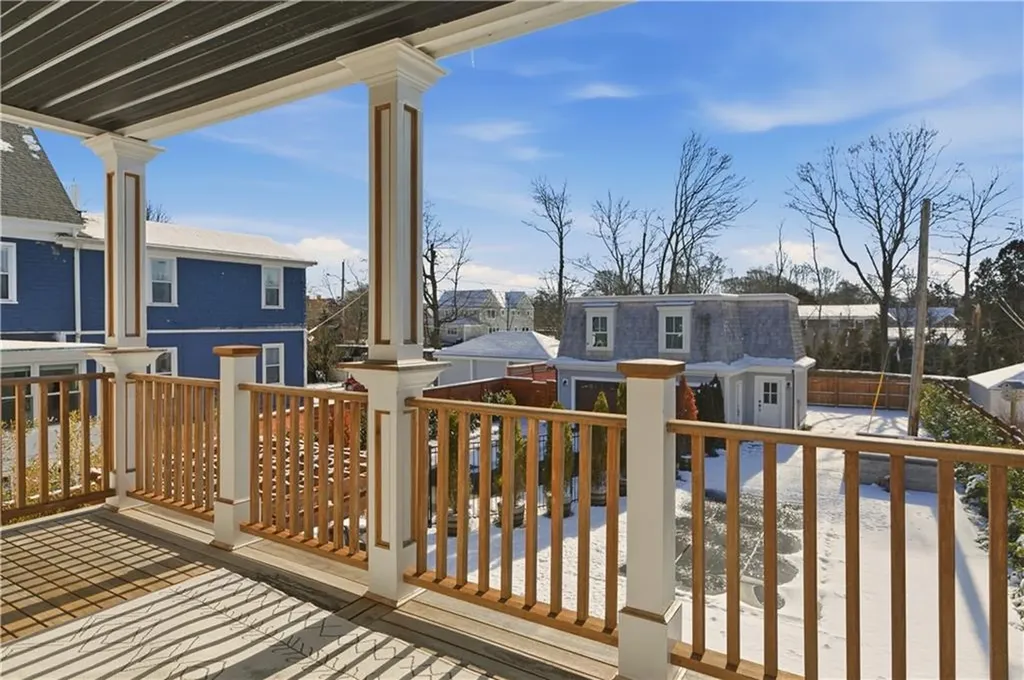 5 Dresser Street Newport RI 02840